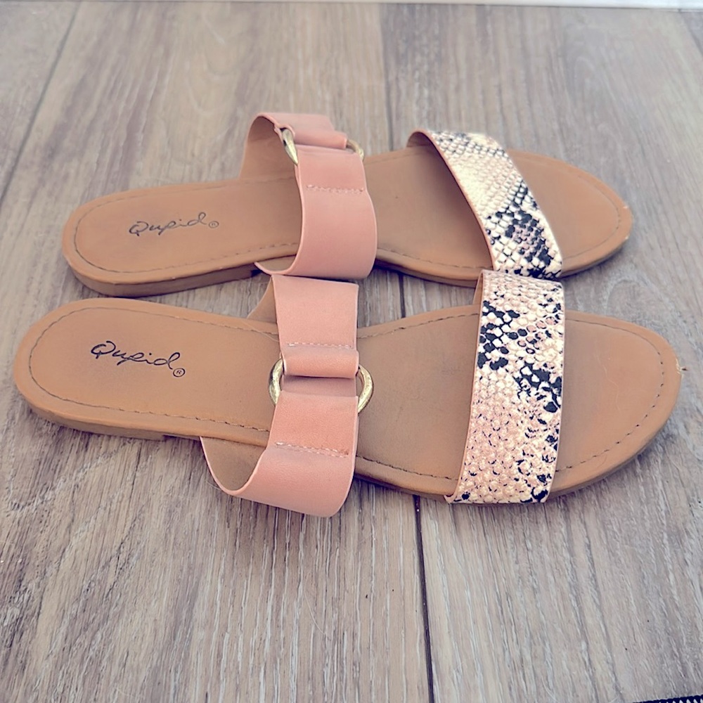 Size 6 Qupid sandal pink with snake skin